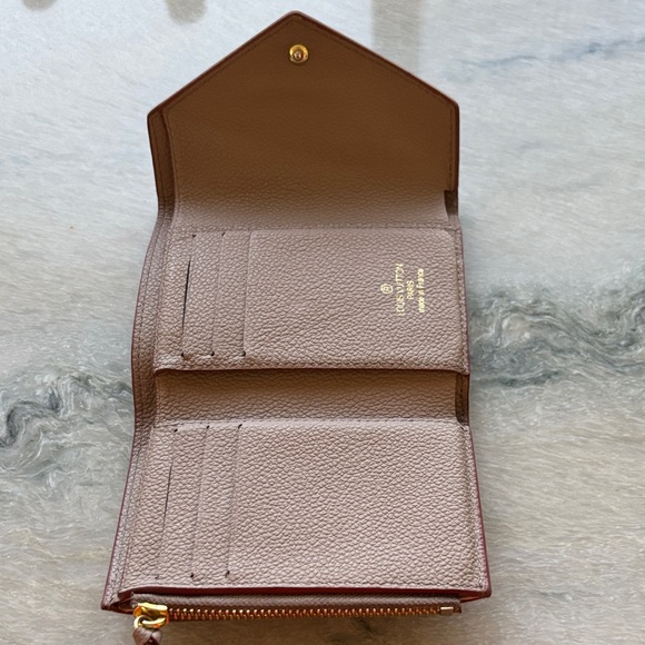 🔥💥Louis Vuitton❤️🩷 Brown Monogram Wallet Compact Design - Picture 14 of 16